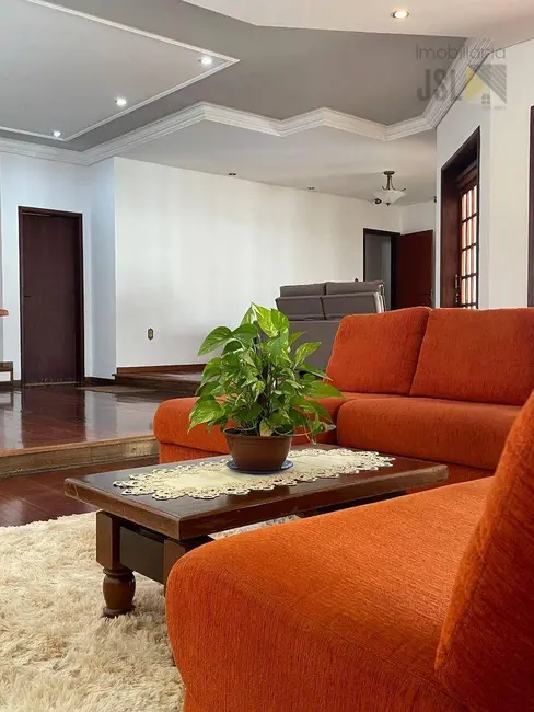 Foto 4 de Casa com 4 quartos à venda, 553m2 em Vila Santos, Cacapava - SP