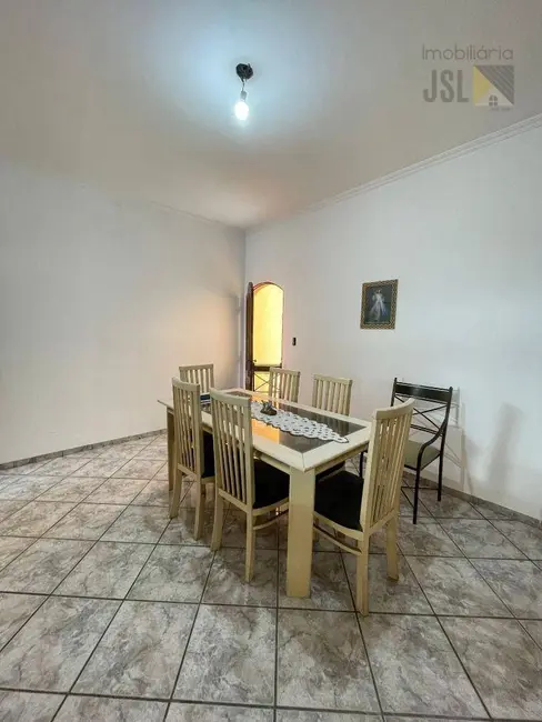 Foto 2 de Sobrado com 3 quartos à venda, 125m2 em Jardim São José, Cacapava - SP