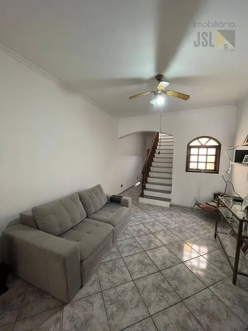 Foto 1 de Sobrado com 3 quartos à venda, 125m2 em Jardim São José, Cacapava - SP