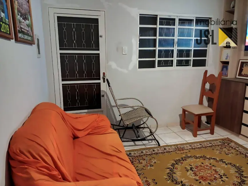 Foto 1 de Casa com 2 quartos à venda, 180m2 em Parque Residencial Nova Caçapava, Cacapava - SP