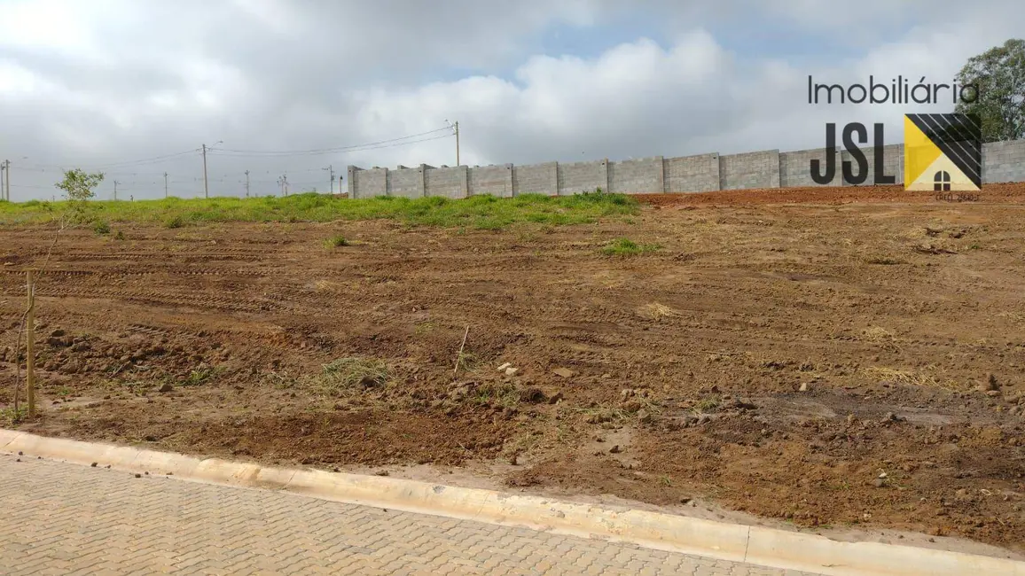 Foto 1 de Terreno / Lote à venda, 360m2 em Jardim Maria Cândida, Cacapava - SP