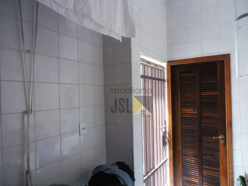 Foto 5 de Sobrado com 3 quartos à venda, 133m2 em Vila São João, Cacapava - SP