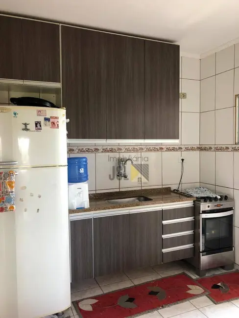 Foto 1 de Apartamento com 3 quartos à venda, 78m2 em Vila Bandeirantes, Cacapava - SP