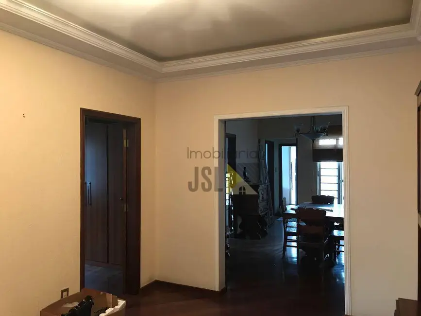Foto 5 de Casa com 3 quartos à venda, 360m2 em Centro, Cacapava - SP