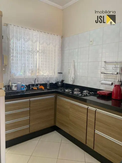Casa com 2 quartos à venda, 140m2 em Borda da Mata, Cacapava - SP - imagem 5 Foto 5 de Casa com 2 quartos à venda, 140m2 em Borda da Mata, Cacapava - SP