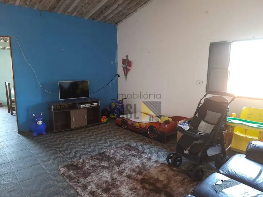 Sobrado com 2 quartos à venda, 104m2 em Vila Menino Jesus, Cacapava - SP - imagem 4 Foto 4 de Sobrado com 2 quartos à venda, 104m2 em Vila Menino Jesus, Cacapava - SP