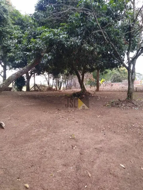 Foto 7 de Chácara com 2 quartos à venda, 1700m2 em Chácara Ipês, Cacapava - SP