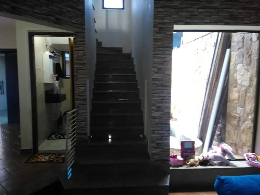 Foto 8 de Sobrado com 3 quartos à venda, 140m2 em Borda da Mata, Cacapava - SP