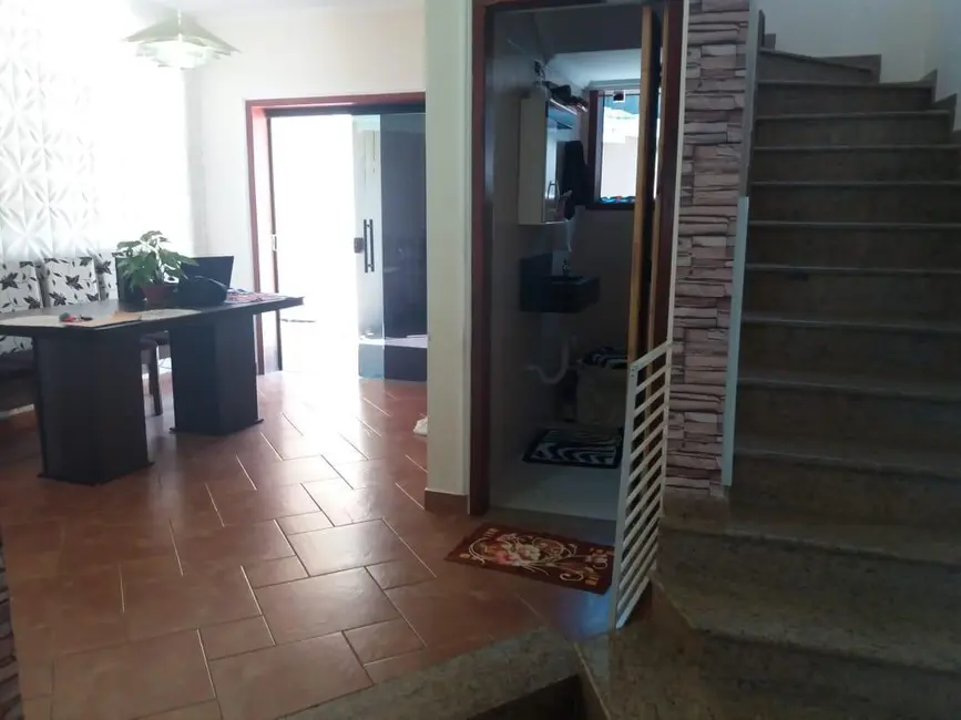 Foto 9 de Sobrado com 3 quartos à venda, 140m2 em Borda da Mata, Cacapava - SP