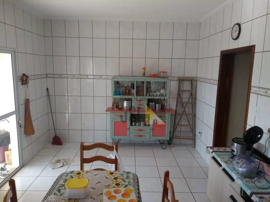 Foto 2 de Casa com 1 quarto à venda, 400m2 em Vila Galvão, Cacapava - SP