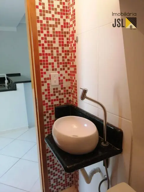 Foto 4 de Sobrado com 3 quartos à venda, 70m2 em Jardim Amália, Cacapava - SP