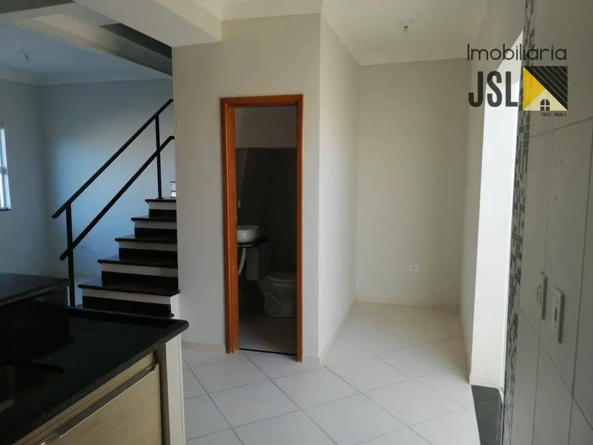 Foto 5 de Sobrado com 3 quartos à venda, 70m2 em Jardim Amália, Cacapava - SP