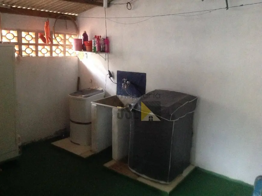 Casa com 3 quartos à venda, 300m2 em Vila Favorino, Cacapava - SP - imagem 3 Foto 3 de Casa com 3 quartos à venda, 300m2 em Vila Favorino, Cacapava - SP