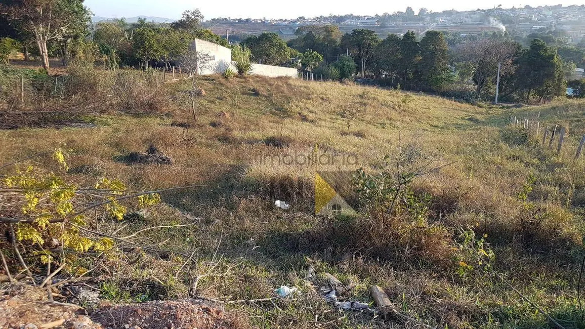 Foto 1 de Terreno / Lote à venda, 1692m2 em Vila Velha, Cacapava - SP