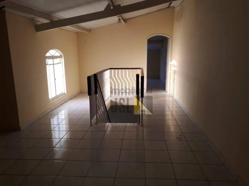 Foto 1 de Sobrado com 3 quartos à venda e para alugar, 140m2 em Borda da Mata, Cacapava - SP