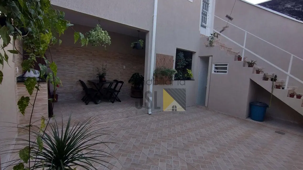 Foto 9 de Casa com 2 quartos à venda, 175m2 em Jardim Panorama, Cacapava - SP