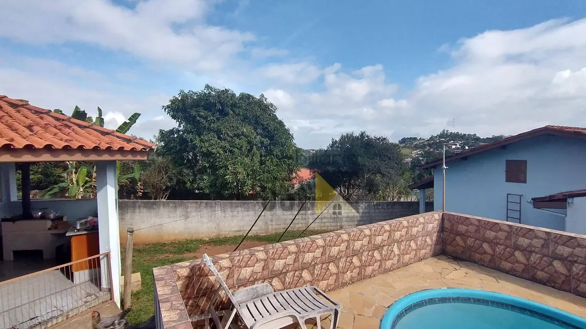 Chácara com 2 quartos à venda, 1050m2 em Cacapava - SP - imagem 5 Foto 5 de Chácara com 2 quartos à venda, 1050m2 em Cacapava - SP