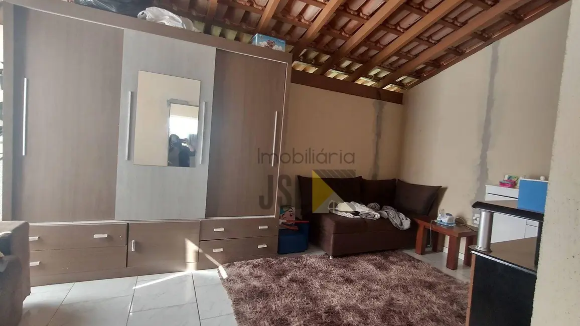 Chácara com 2 quartos à venda, 1050m2 em Cacapava - SP - imagem 9 Foto 9 de Chácara com 2 quartos à venda, 1050m2 em Cacapava - SP