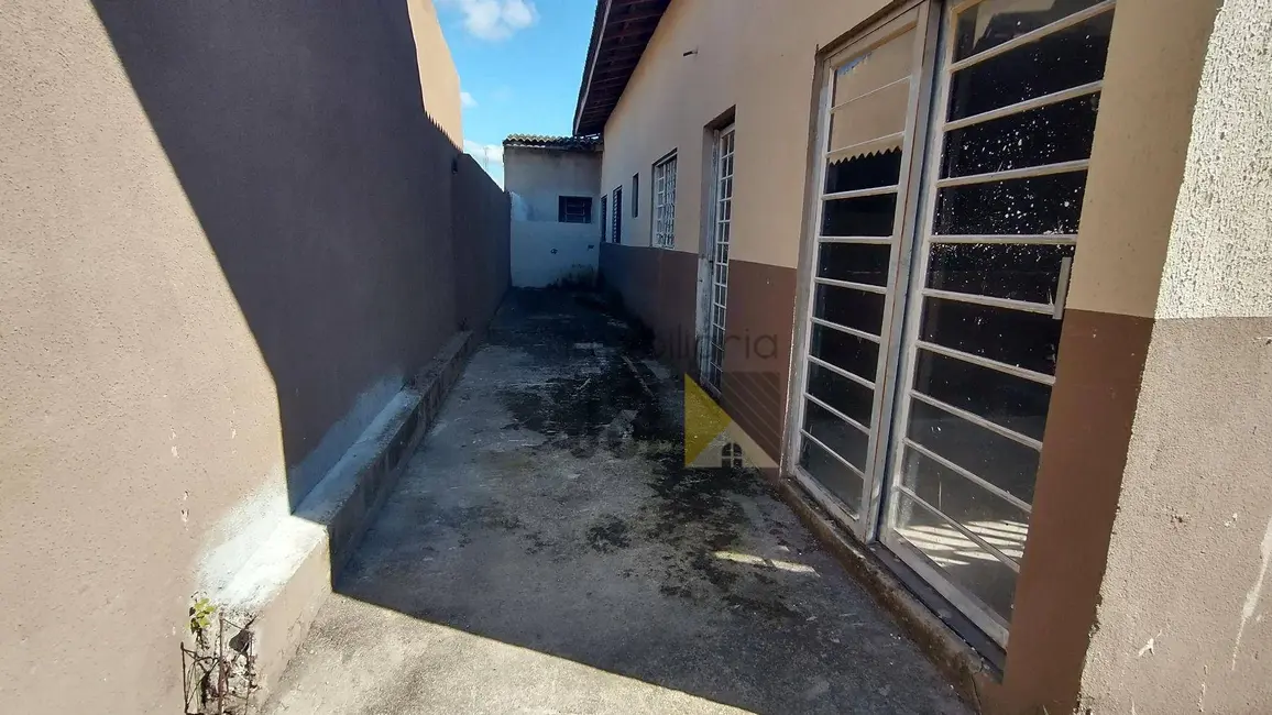Foto 2 de Casa com 2 quartos à venda, 140m2 em Jardim Panorama, Cacapava - SP