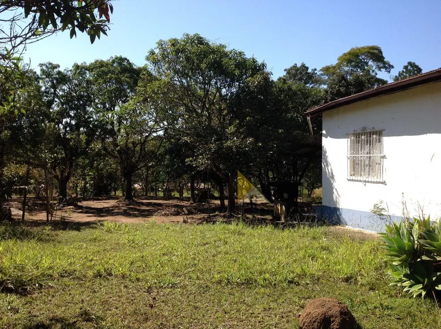 Foto 1 de Chácara com 2 quartos à venda, 5000m2 em Chácara Itamarati, Cacapava - SP