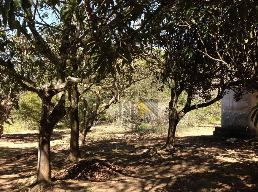 Foto 6 de Chácara com 2 quartos à venda, 5000m2 em Chácara Itamarati, Cacapava - SP