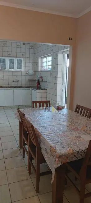 Foto 7 de Casa com 3 quartos à venda, 300m2 em Vila Resende, Cacapava - SP