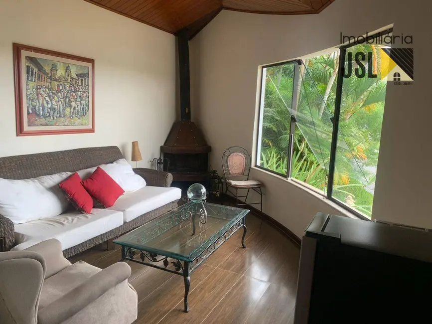 Foto 3 de Casa com 5 quartos à venda, 590m2 em Residencial Santa Helena, Cacapava - SP