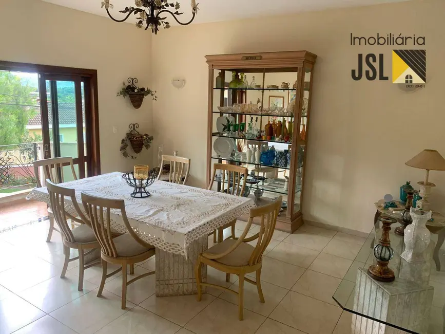 Foto 4 de Casa com 5 quartos à venda, 590m2 em Residencial Santa Helena, Cacapava - SP