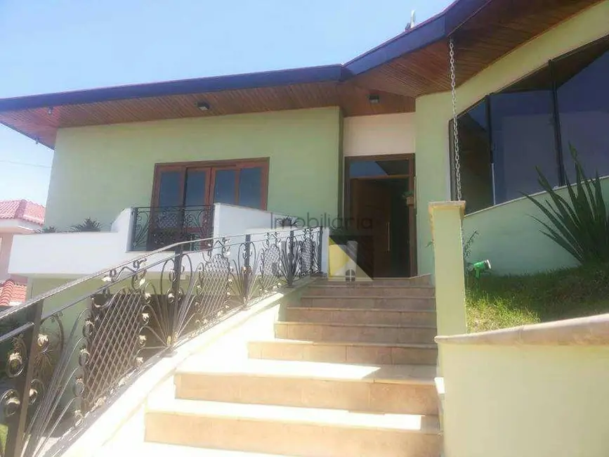 Foto 1 de Casa com 5 quartos à venda, 590m2 em Residencial Santa Helena, Cacapava - SP