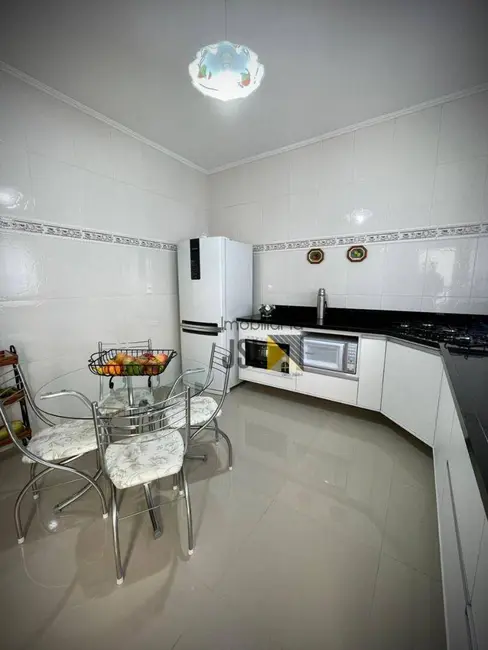 Foto 9 de Sobrado com 3 quartos à venda, 147m2 em Borda da Mata, Cacapava - SP