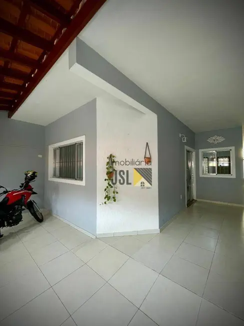 Foto 1 de Sobrado com 3 quartos à venda, 147m2 em Borda da Mata, Cacapava - SP