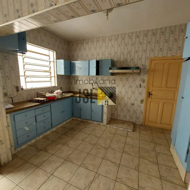 Foto 5 de Casa com 3 quartos à venda, 291m2 em Centro, Cacapava - SP