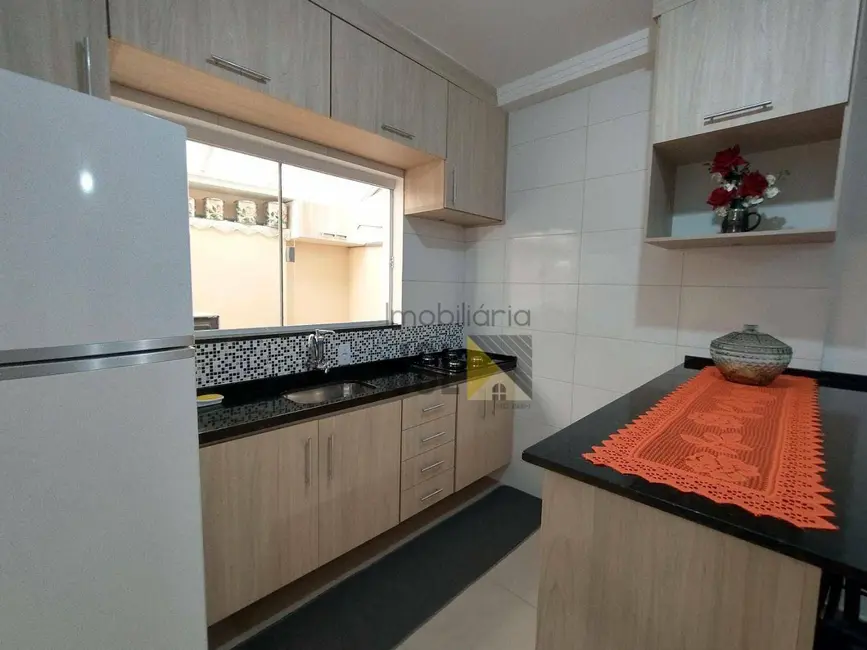 Foto 3 de Apartamento com 2 quartos à venda, 50m2 em Vera Cruz, Cacapava - SP