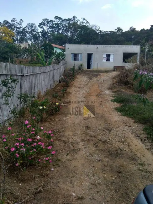 Foto 2 de Chácara com 2 quartos à venda, 1000m2 em Chácara Itamarati, Cacapava - SP