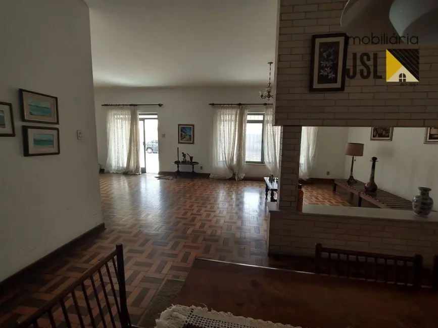 Foto 2 de Casa com 4 quartos à venda, 625m2 em Vila Antônio Augusto Luiz, Cacapava - SP