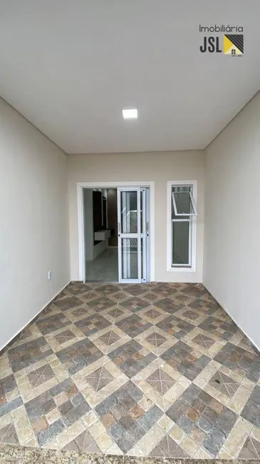 Foto 2 de Casa com 2 quartos à venda, 90m2 em Cacapava - SP