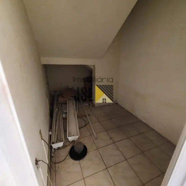 Sobrado para alugar, 150m2 em Vila São João, Cacapava - SP - imagem 9 Foto 9 de Sobrado para alugar, 150m2 em Vila São João, Cacapava - SP