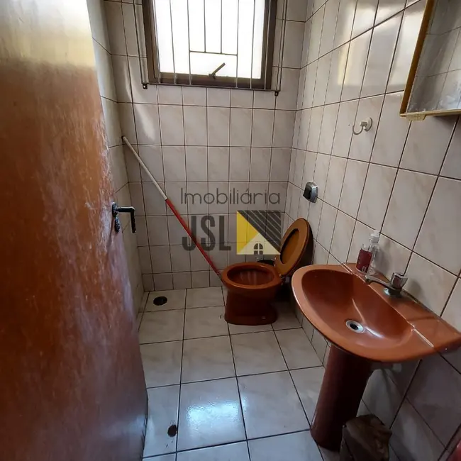 Sobrado para alugar, 150m2 em Vila São João, Cacapava - SP - imagem 5 Foto 5 de Sobrado para alugar, 150m2 em Vila São João, Cacapava - SP