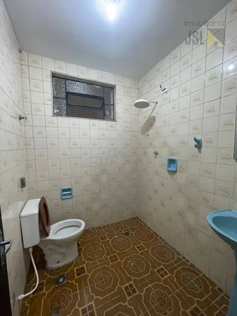 Foto 6 de Sobrado com 3 quartos para alugar, 184m2 em Vila Bandeirantes, Cacapava - SP