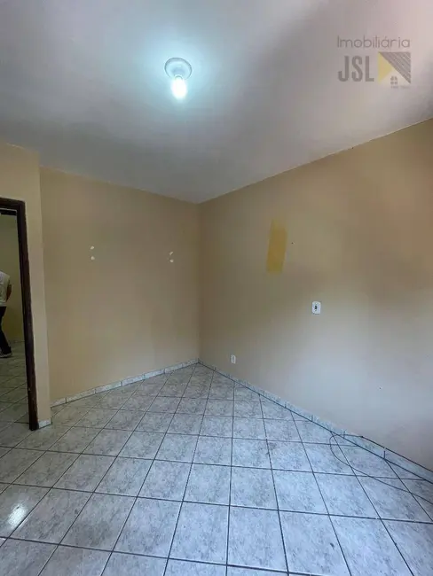 Foto 8 de Sobrado com 3 quartos para alugar, 184m2 em Vila Bandeirantes, Cacapava - SP