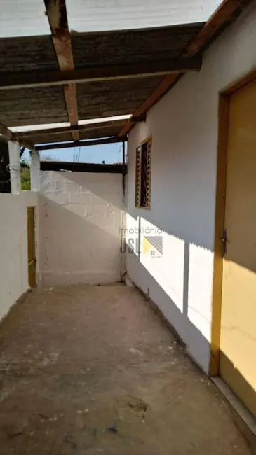 Foto 2 de Casa com 2 quartos à venda, 140m2 em Parque Residencial Maria Elmira, Cacapava - SP