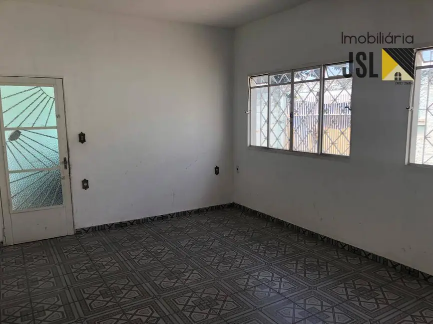 Foto 2 de Casa com 5 quartos à venda, 562m2 em Parque Residencial Maria Elmira, Cacapava - SP