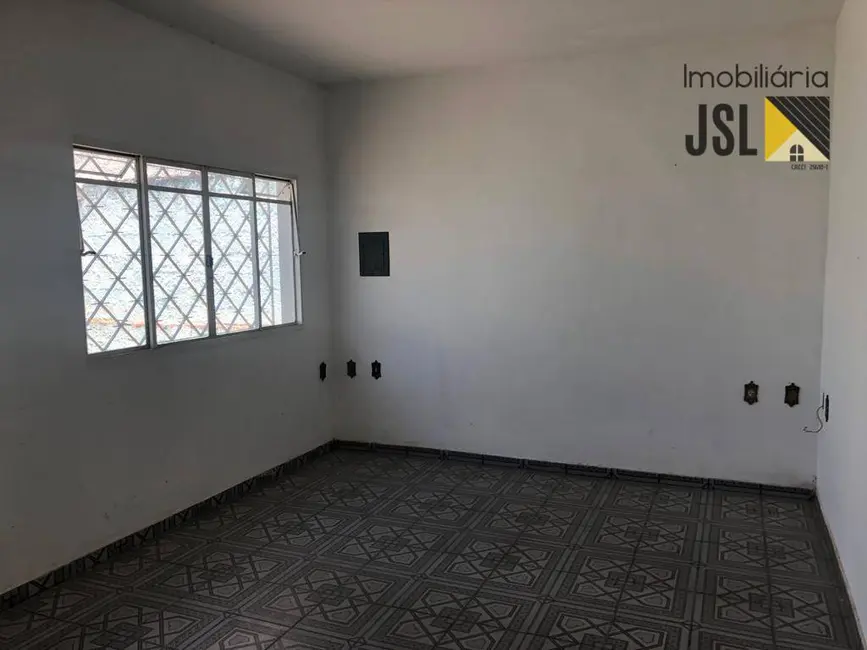 Foto 3 de Casa com 5 quartos à venda e para alugar, 562m2 em Parque Residencial Maria Elmira, Cacapava - SP