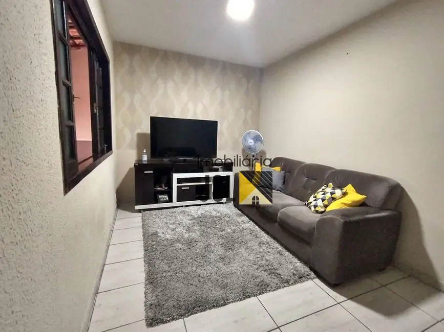 Foto 5 de Casa com 2 quartos à venda, 132m2 em Vila Menino Jesus, Cacapava - SP
