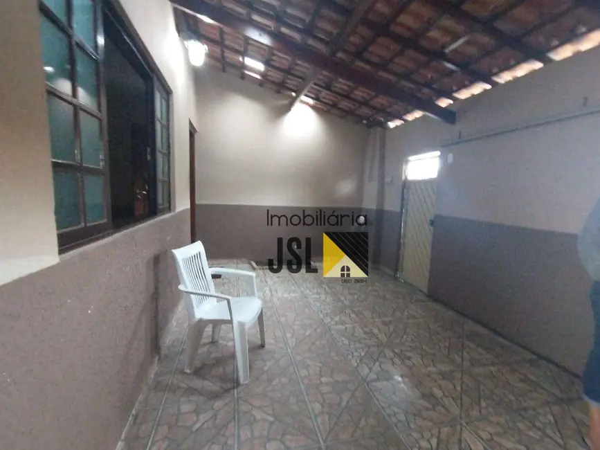 Foto 3 de Casa com 2 quartos à venda, 132m2 em Vila Menino Jesus, Cacapava - SP