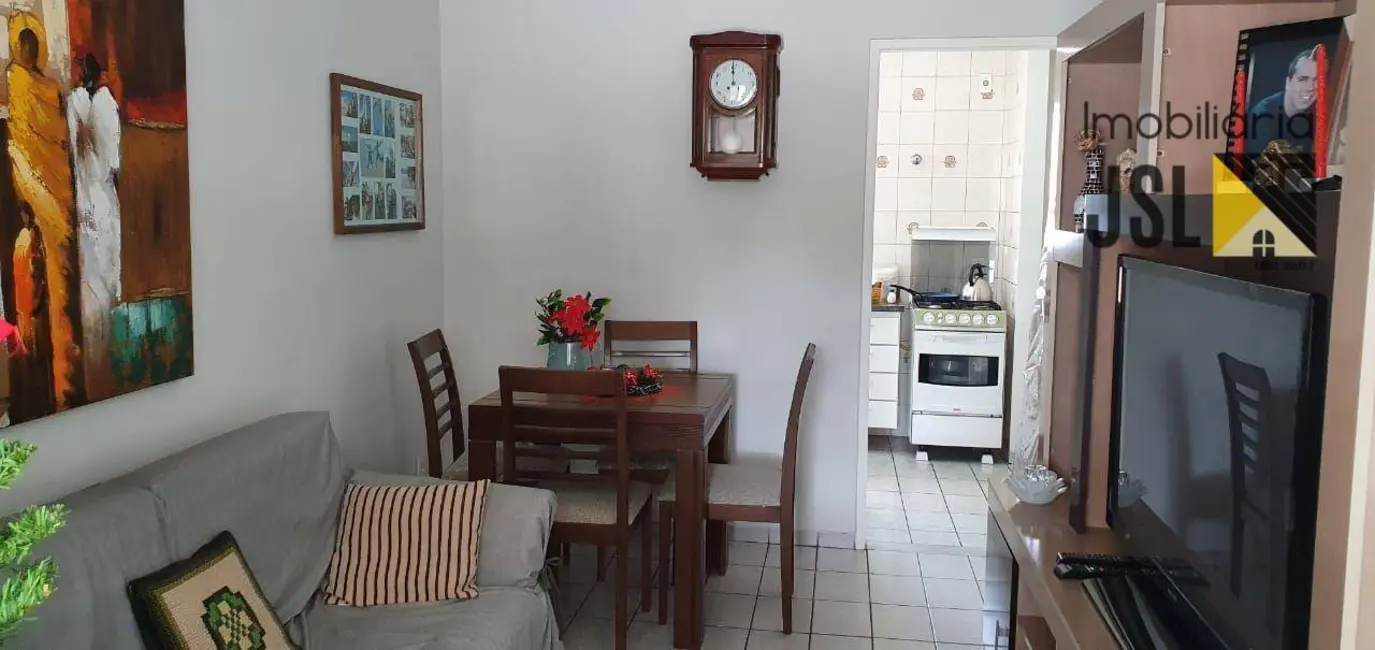 Foto 2 de Casa com 4 quartos à venda, 160m2 em Vila Santos, Cacapava - SP
