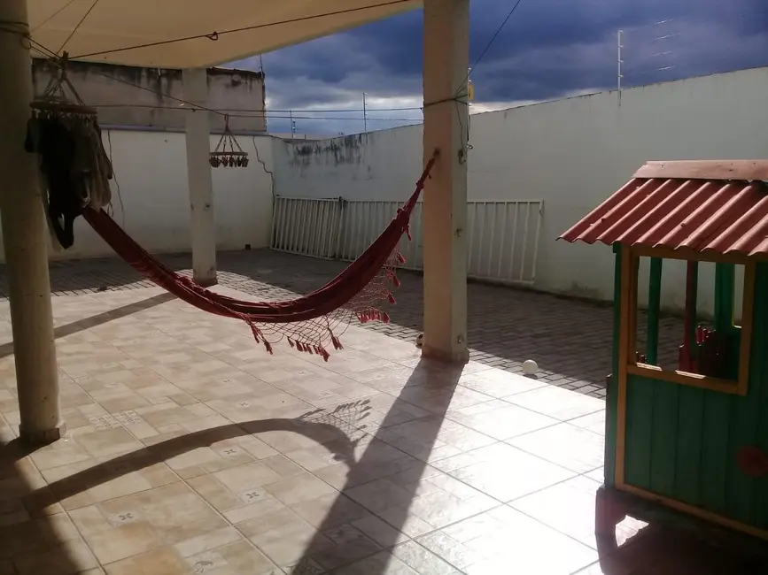 Foto 4 de Casa com 3 quartos à venda, 250m2 em Vila Santa Izabel, Cacapava - SP