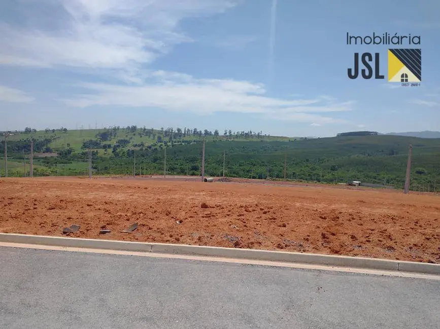 Foto 1 de Terreno / Lote à venda, 180m2 em Cacapava - SP