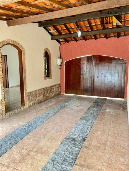 Foto 4 de Casa com 3 quartos à venda, 357m2 em Vila Santos, Cacapava - SP