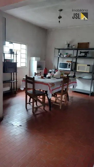 Casa com 3 quartos à venda, 300m2 em Vila Antônio Augusto Luiz, Cacapava - SP - imagem 4 Foto 4 de Casa com 3 quartos à venda, 300m2 em Vila Antônio Augusto Luiz, Cacapava - SP